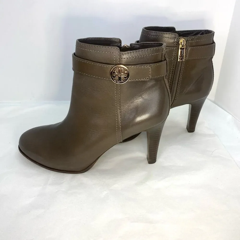 🫒Tory Burch Olive Brown Leather Ankle Booties with Gold Logo